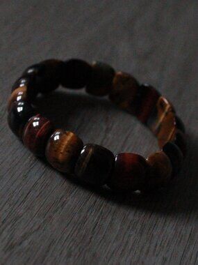 Unknown Brand Flat Barrel Cut Tiger's Eye Stretch Bracelet